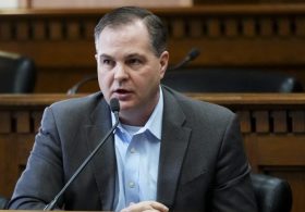 Trump-endorsed Braun to face off against Perez in toss-up Washington House election