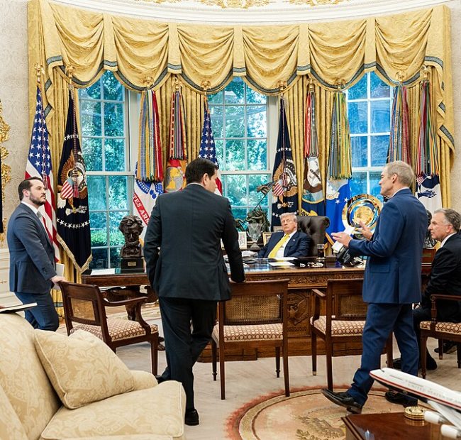 The Iran War: Trump Must Choose Between Victory and Defeat