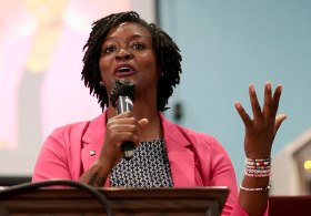 Surging Dem with DSA ties is ‘either a bona-fide socialist, or she’s not very smart’: GOP rep
