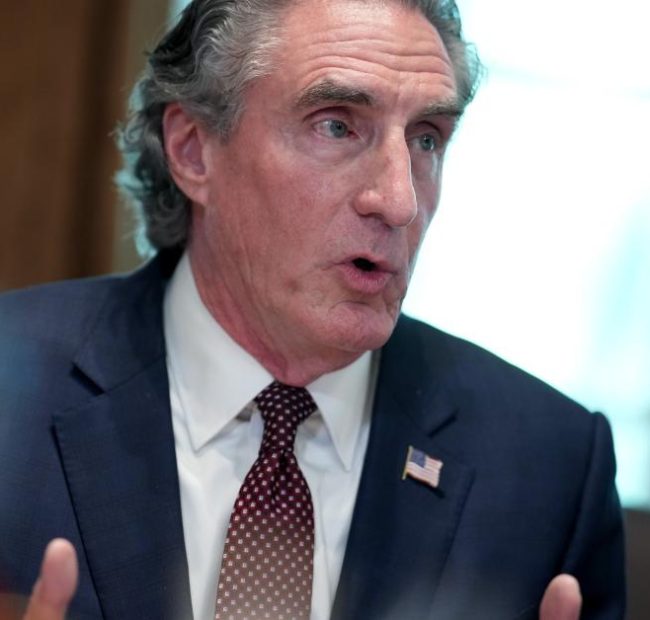 Doug Burgum announces map updates to include ‘Lake America’ after Trump order