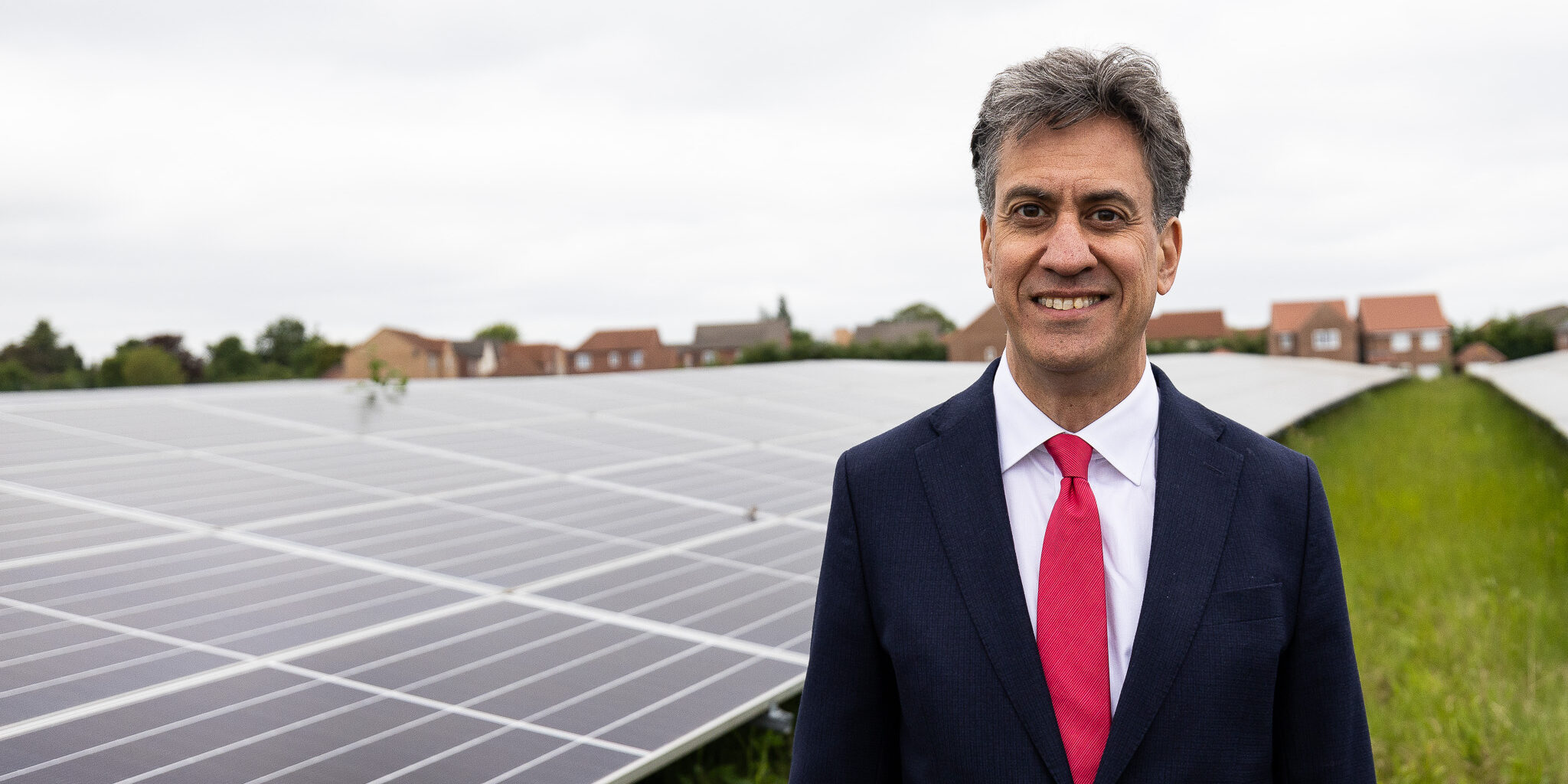New UK Foreign Sec Ducks Questions on Smearing Trump as an ‘Idiot, Racist, and Misogynist.’ Ed Miliband visits Castle Hill Hospital 54523907750 e1784641046246