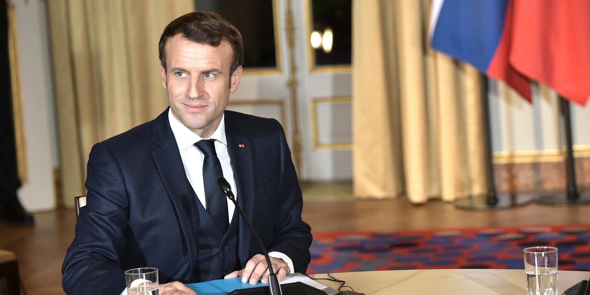 France Intercepts FEWER Boat Migrants After Taking $900m from Britain to Stop Them. Emmanuel Macron 2019 12 09 03 e1787328202920