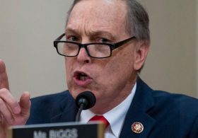 Hobbs has big lead over Biggs in Arizona gubernatorial race: Poll
