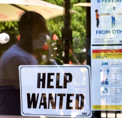 US economy unexpectedly loses 23K jobs in July, unemployment rate hovers around 4%