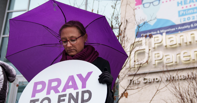 Pro-Life Advocates Warn New Jersey Law Could Criminalize Prayer Outside Abortion Clinics GettyImages 1237853642 640x335 1