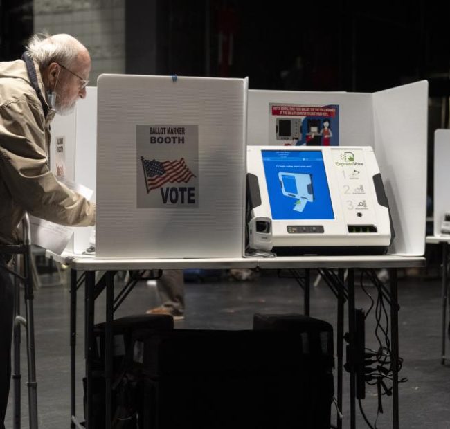 Democrats finalize 2028 primary calendar, make South Carolina first state to ballot