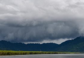 Tropical Storm Moke brings new flood threat to Hawaii as residents recover from Hurricane Lala