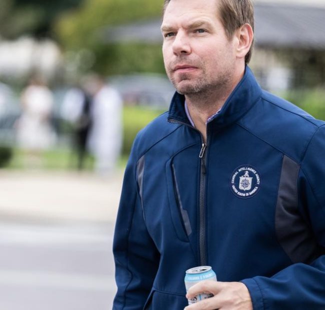 FBI had evidence Swalwell got illegal donations from suspected Chinese spy, bombshell memos show