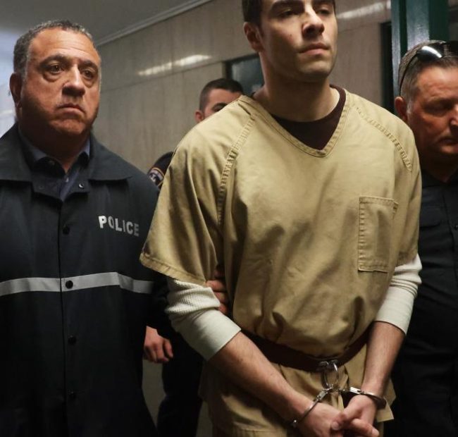 Luigi Mangione expected to plead guilty in New York federal case: sources