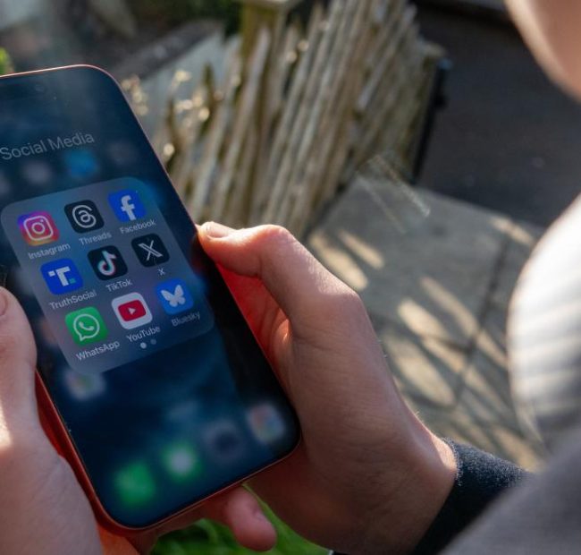 Meta faces 29 states in the largest youth social media trial yet