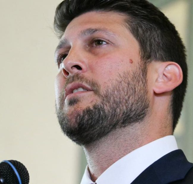 Florida Dems call for Uthmeier, Moody resignations, saying that funds were misappropriated