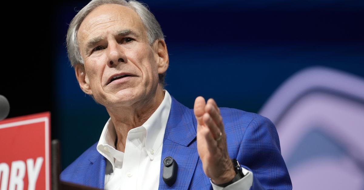 Abbott denies Minnesota's claim that he is obligated to extradite ICE agent GettyImages 2281403185 3