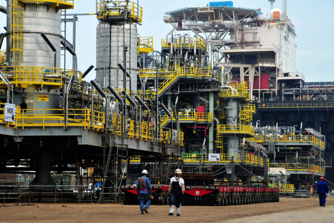 Chinese Buyers of Iranian Oil Face Even Tougher US Sanctions GettyImages 536243720 1080x720 1