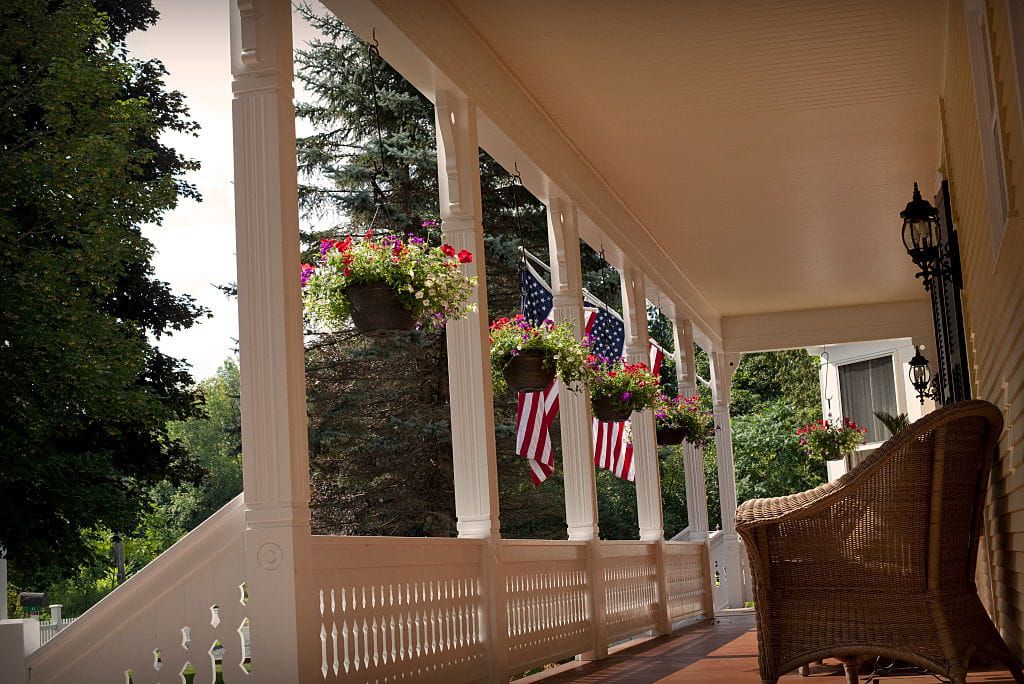 Liberty Lifestyle: What Happened to the American Front Porch? GettyImages 6300158041 1024x684 1