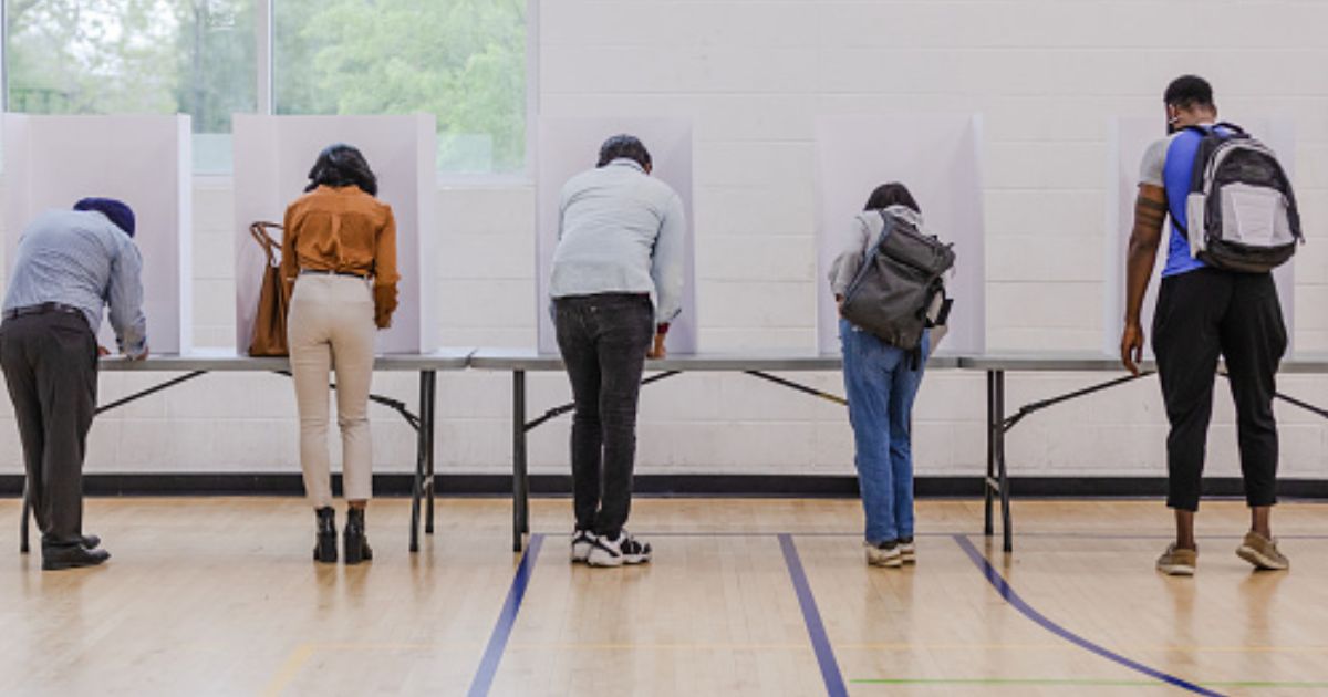 Dem Voter Registrations Plunge Across the US as GOP Numbers Grow IMG 1875
