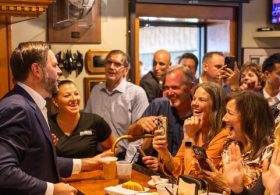 JD Vance Serves Customers Beers, Chili Dogs During Visit to Ohio