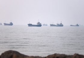 Iran signals Strait of Hormuz deal close, but ceasefire dispute lingers