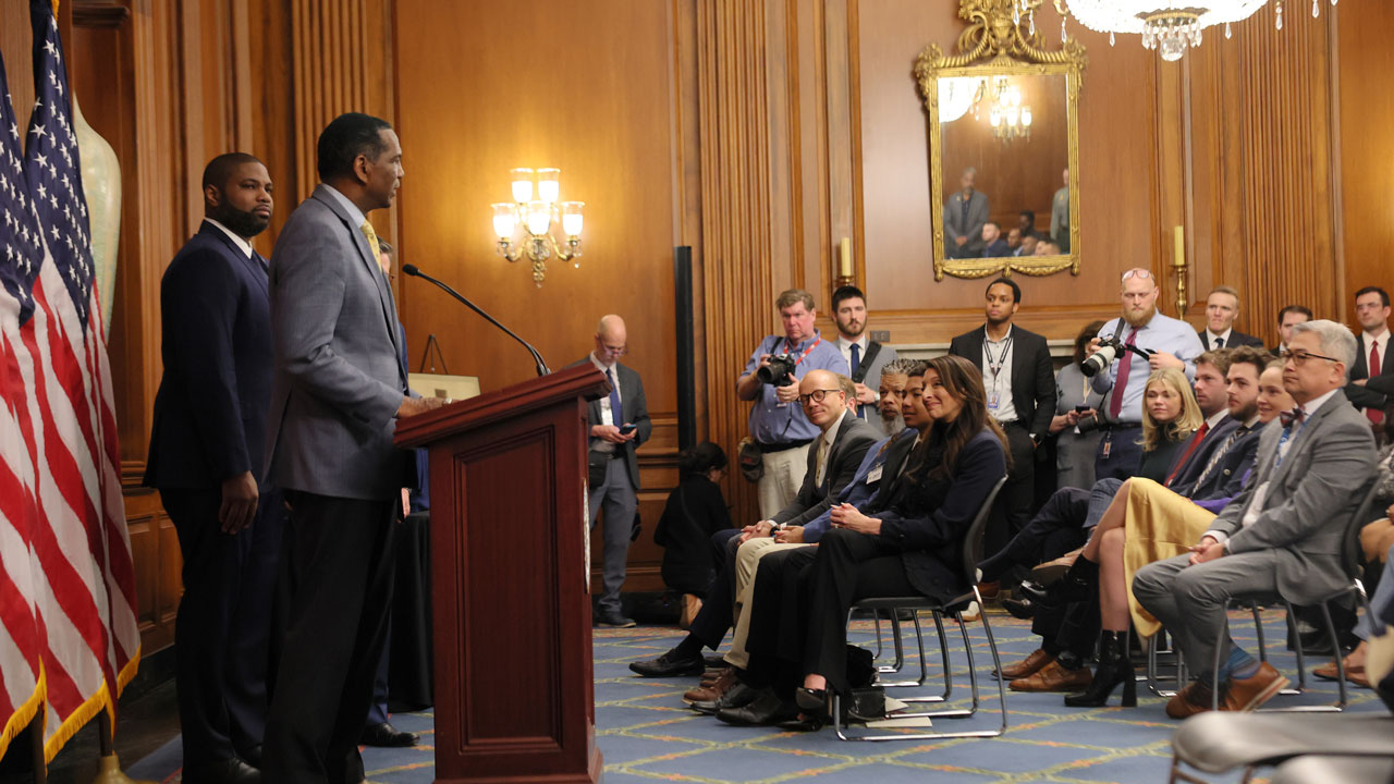 ‘Aren’t the Same Thing’: Black Congressman Shoots Down Jim Crow 2.0 Claim Owens 1