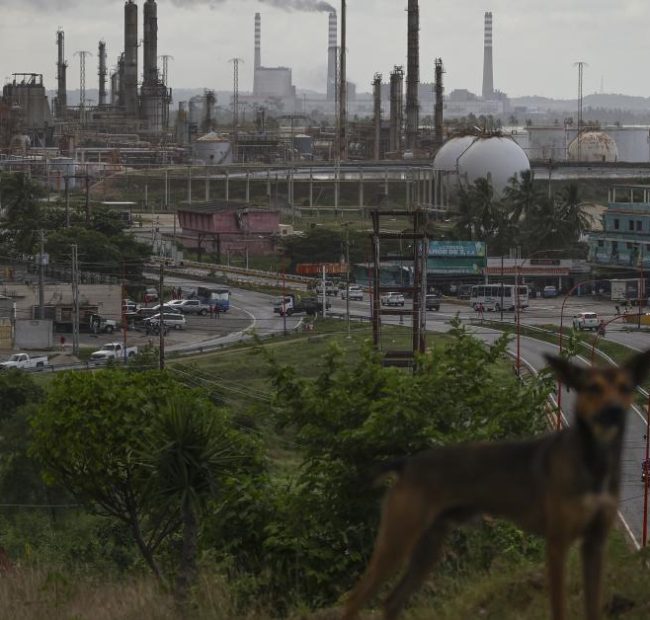 Independent oil producers expected to sign deals with Venezuela’s state-run oil company