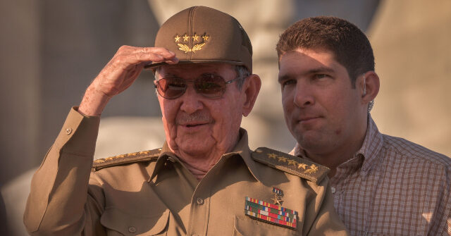 Cuban Dissidents Tell EU: Stop Bankrolling Castros and Give That Money to Ukraine Raul Castro and grandson 640x335 1