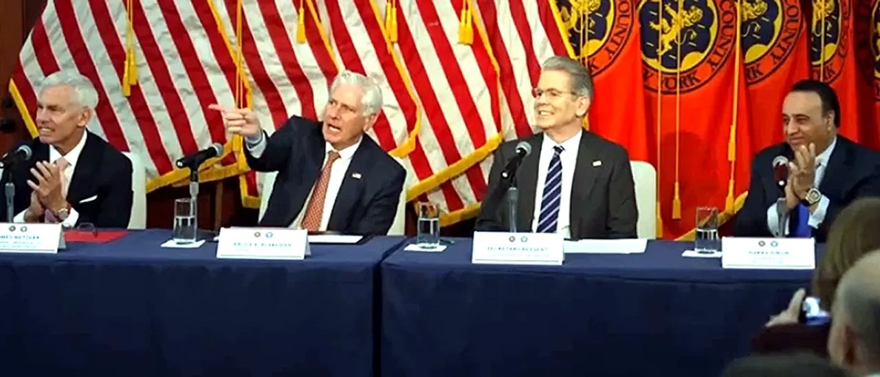 The Week Investors Forced Uncle Sam To Confront Government’s Debt Addiction Scott Bessent Roundtable Discussion