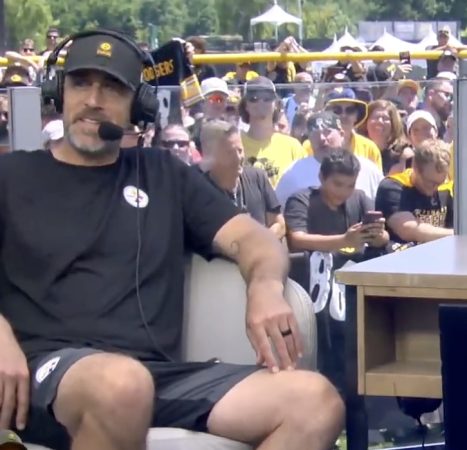 Aaron Rodgers Torches Dr. Fauci For Two Minutes Straight On ESPN