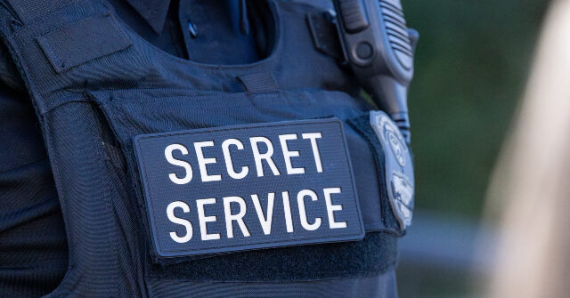 Three Secret Service Officials Placed on Administrative Leave amid Investigation for Potential Misconduct Secret Service agent 640x335 1