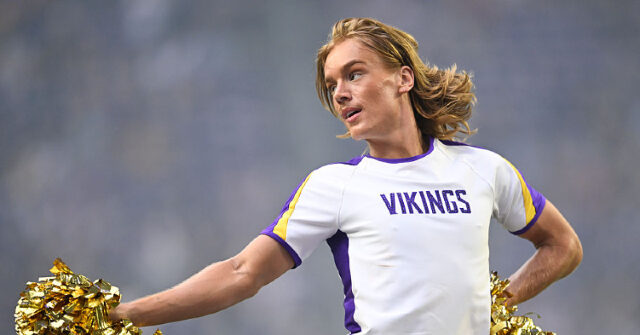 Vikings Male Cheerleader Blaize Shiek Posts Video Showing Off His 'Makeup Routine' Stephen Maturen Getty Images 2 640x335 1