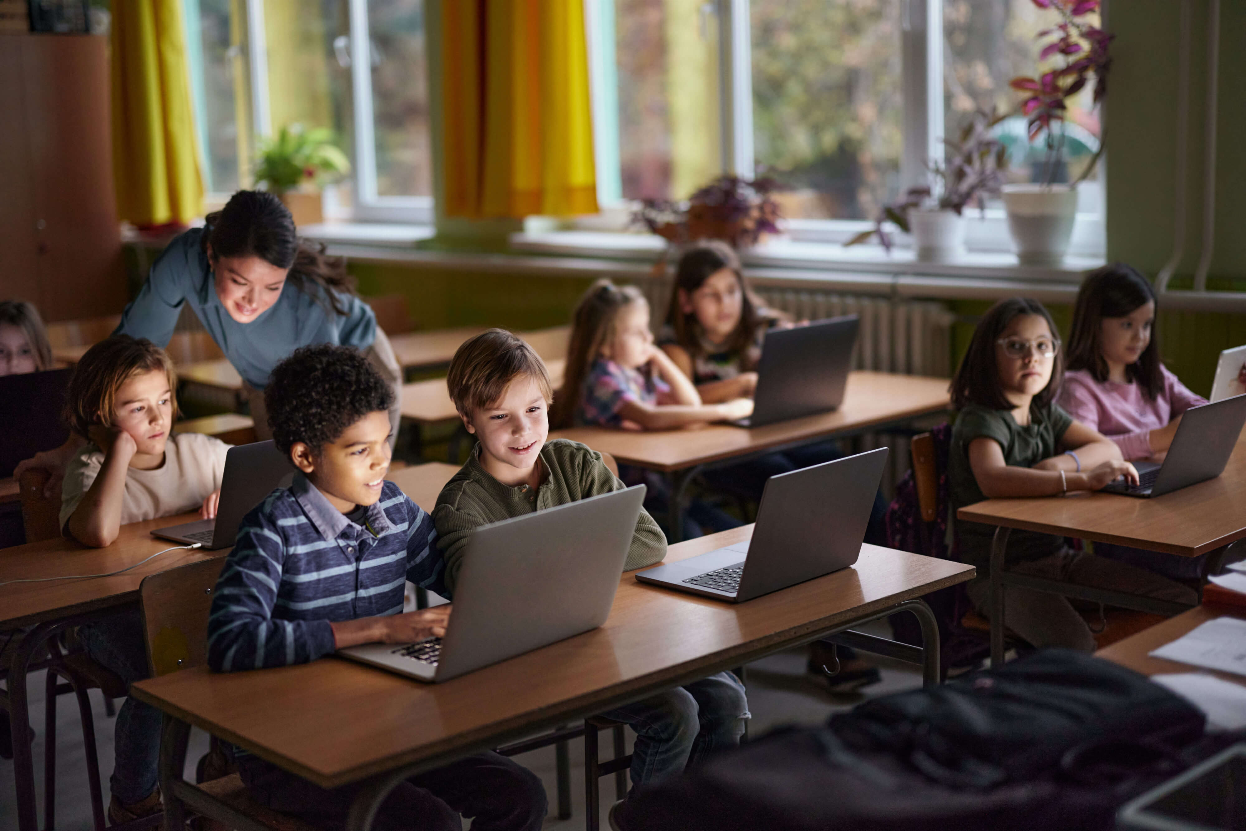 Sweden Hit the Brakes on the Digital Classroom. Maybe We Should Ask Why. StudentsDigitalClassroom 4000x2668 1