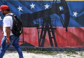 US close to making a deal for an ownership stake in Venezuelan oil fields: report
