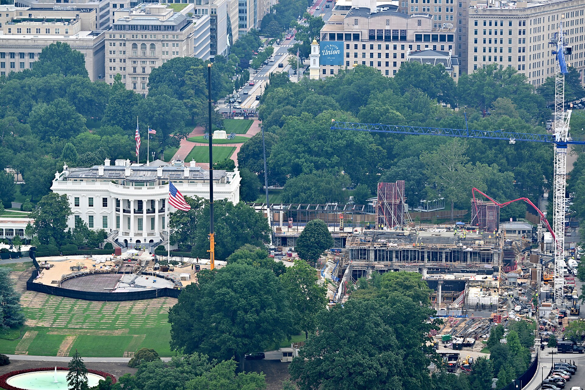 DOJ Asks SCOTUS To End Blockade On White House Ballroom Construction White House 2