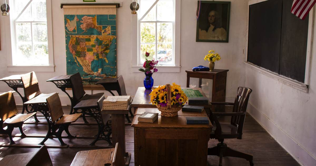 ‘Gusty Winds Area': Teacher’s Genius Fix for Classroom a 89ca 8d6cb8b92338 1200x630 1