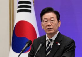 South Korea Makes Huge Proposal to End War With North, As Anti-Communism Rally Fills Streets