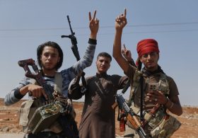 Report: Mossad Director and Syrian Foreign Minister Meet to Cool Tensions