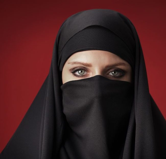 More Westerners Waking up to Islam as Gov’t Bans Face Coverings, Leaving Both Muslims and (Ironically) Feminists Angry