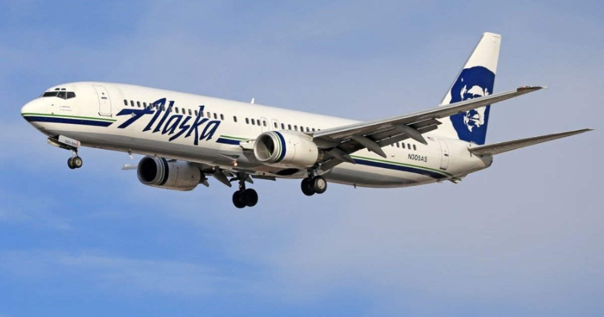 Alaska Airlines Grounds Flight after Unruly Passengers Threaten to Take Over Jet before Leaving Miami Airport alaska airlines