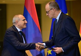 Pashinyan wants to trade Russia for Europe. Armenia could lose both