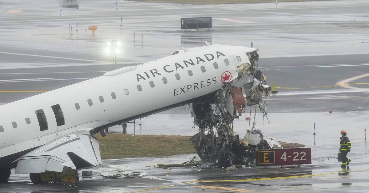 Report: Two Air Traffic Controllers Left Work Early Before Air Canada Jet Collision With Fire Truck b774eb 3202 47a0 8277 910569347165 1200x630 1