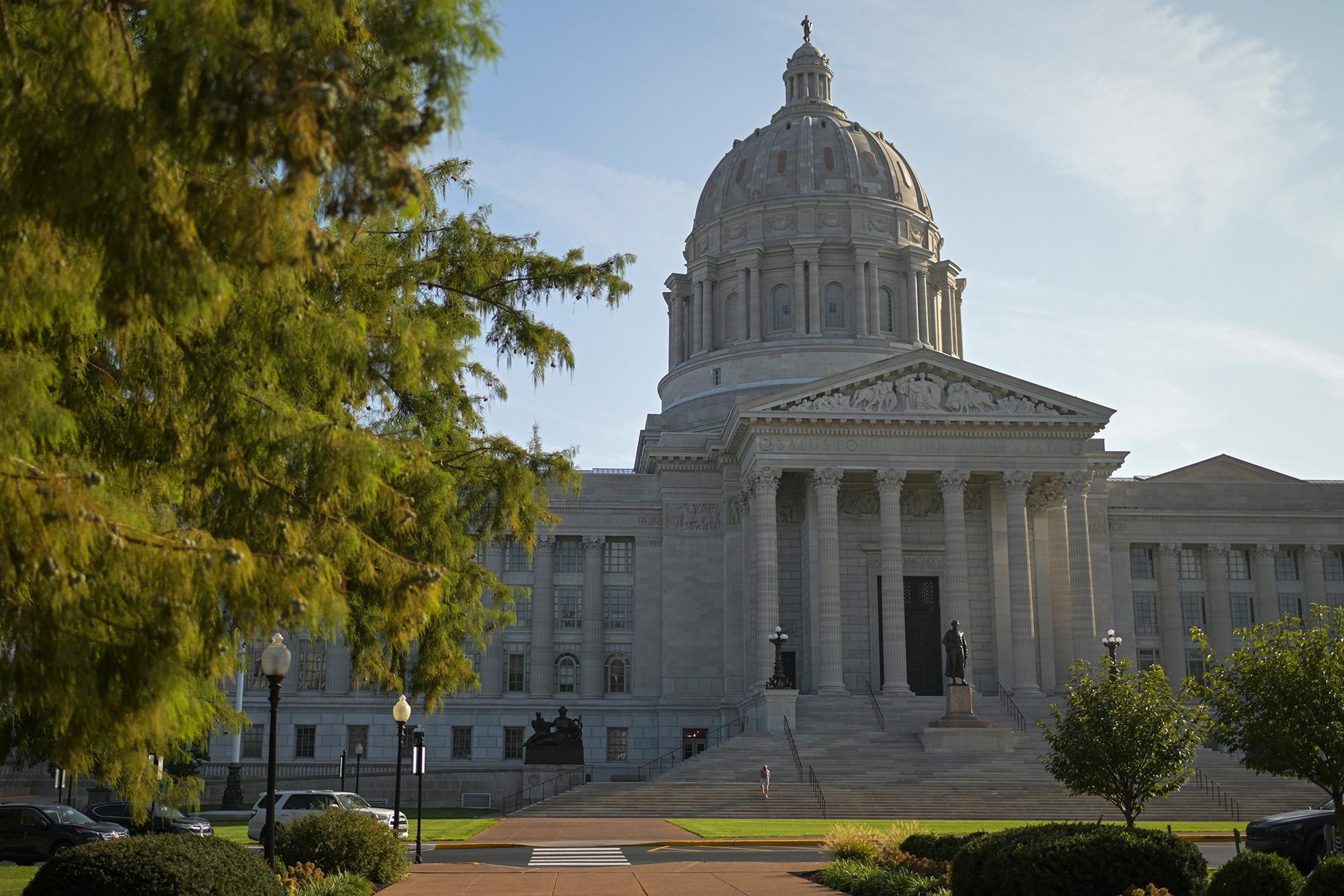 Missouri voters reject abolishing state income tax ba0