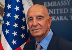 U.S. Ambassador Barrack: Israel Was ‘Baiting’ Turkey With Syria Strike, World War III Risk Was Real