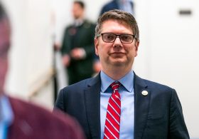Independent Bill Hill advances in race for Alaska’s GOP-held House seat 