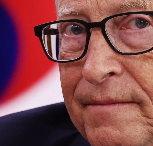 Bill Gates Sounds Alarm Over ‘Insane’ AI Takeover of Humans