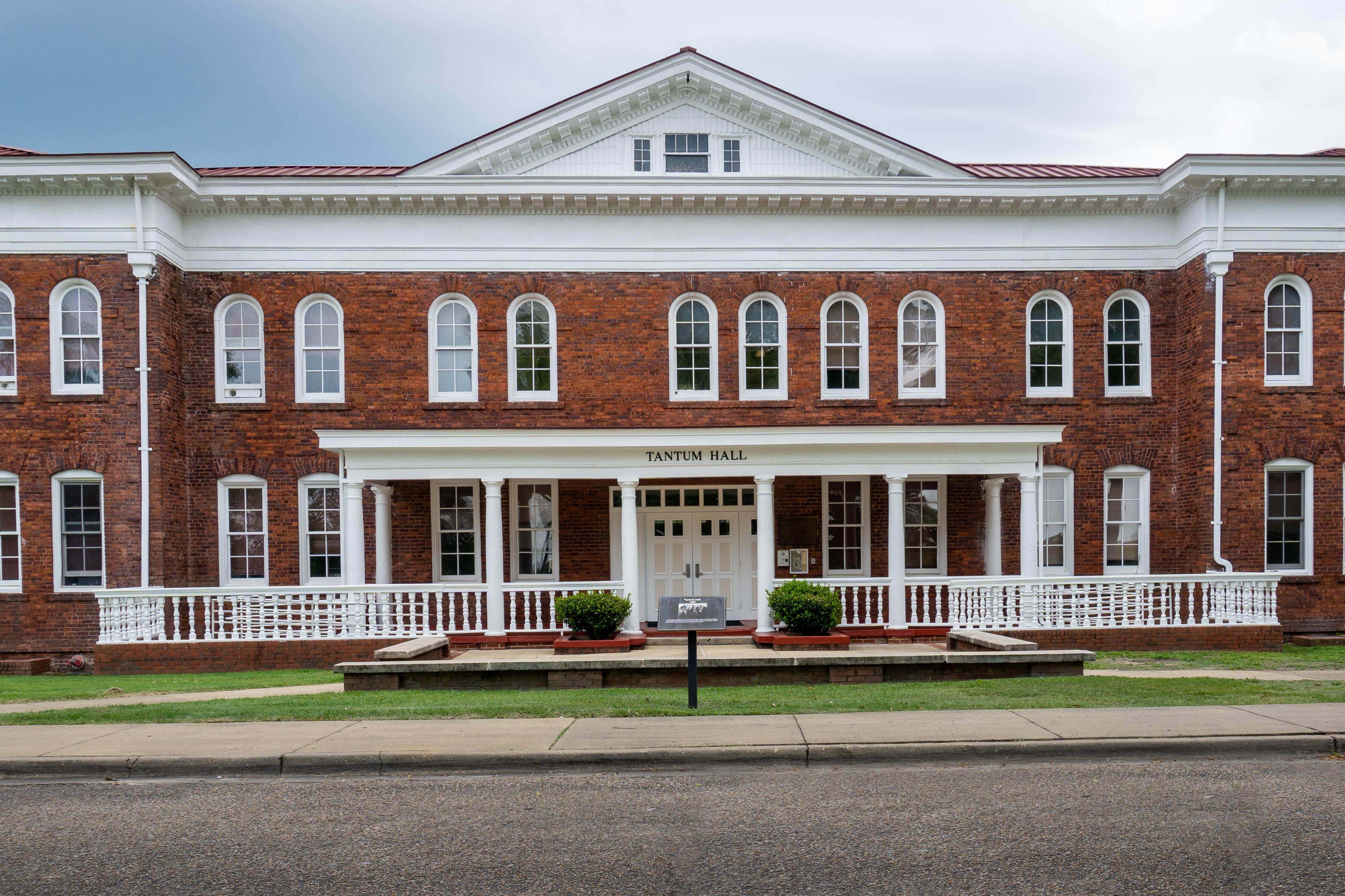 Alabama’s Tuskegee University demands students wear business suits, bans certain headwear in controversial new dress code crop 40151567 4e52c3