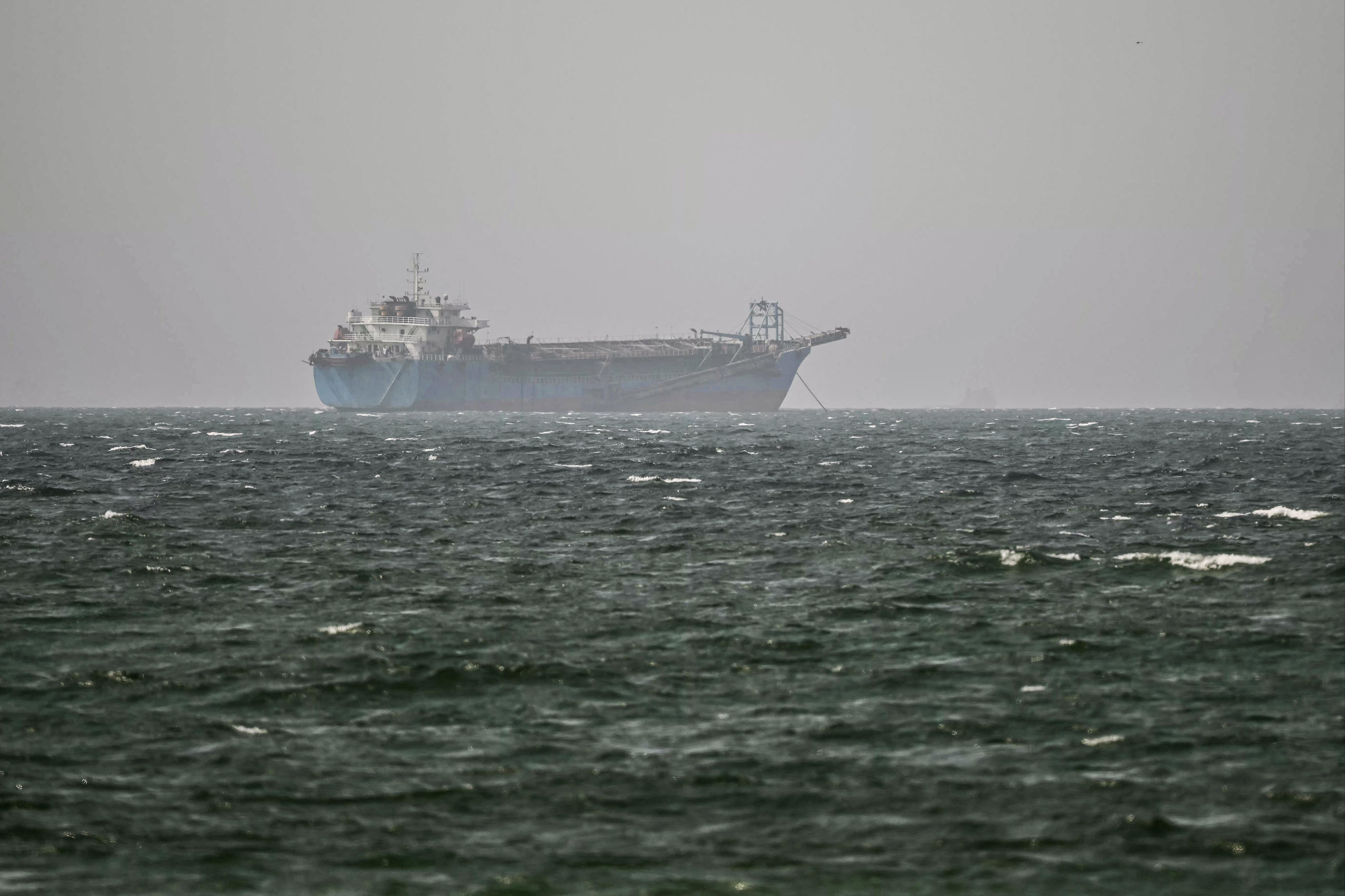 US may have deal with Iran to reopen Strait of Hormuz ‘today or tomorrow’, Bessent says crop 40180160