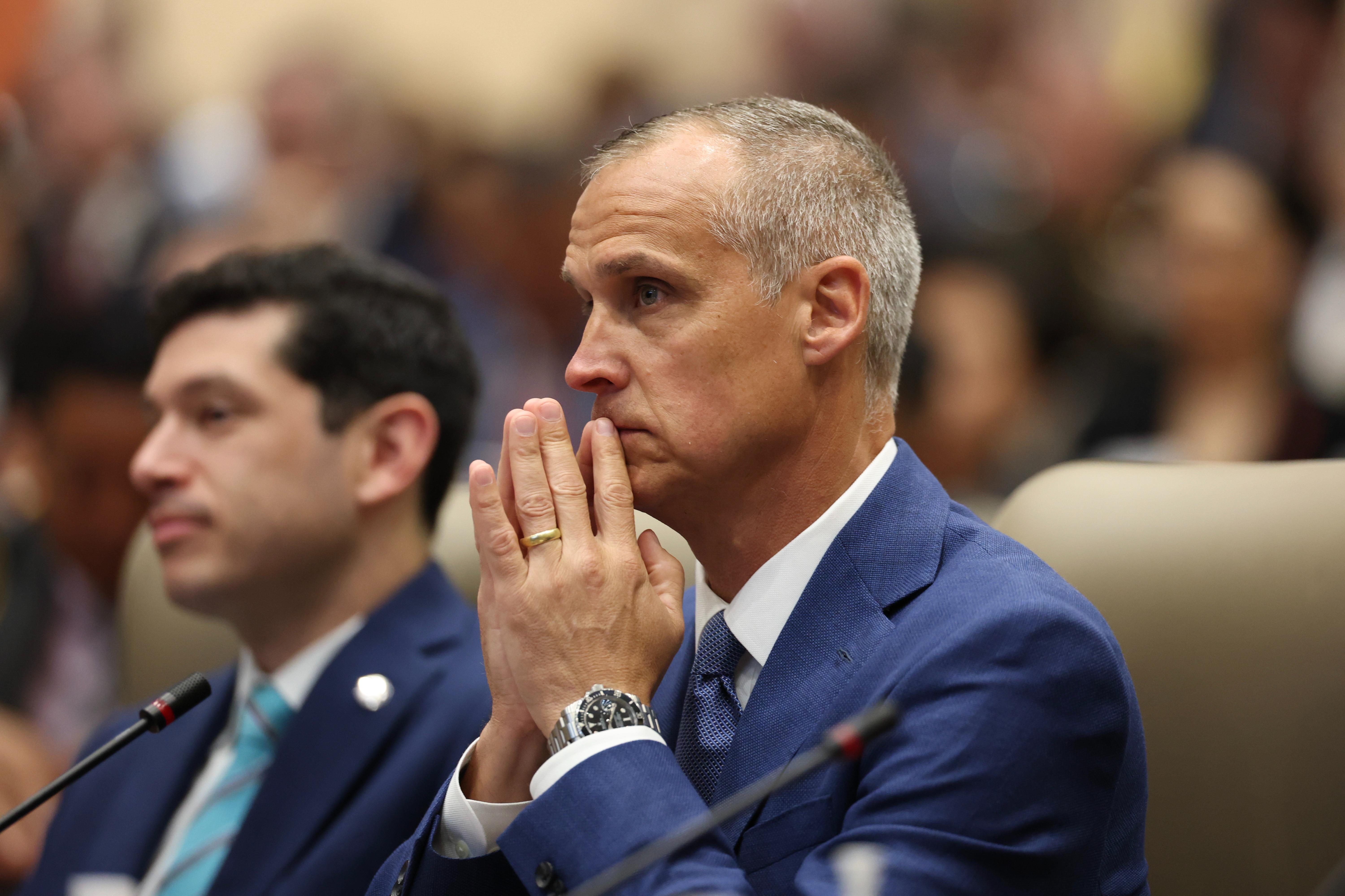 Corey Lewandowski plots return to Trump orbit with John Thune in his sights and alleged lover Kristi Noem at his side crop 40224827 0bc77c
