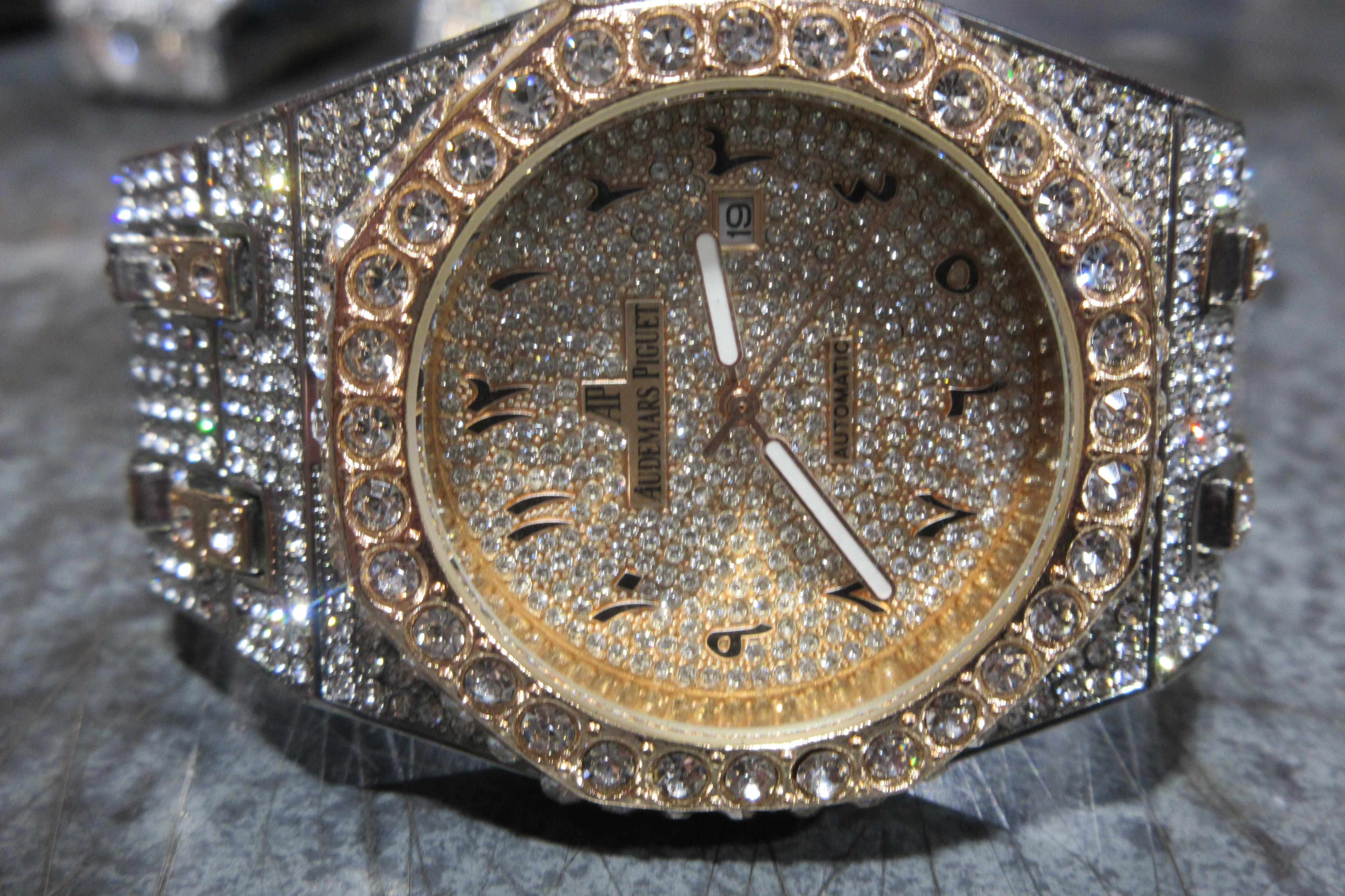 US seizes another massive haul of fake luxury watches headed for NY and worth $43M if real: ‘Criminals try to scam shoppers’ crop 40234957 281b67