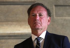 Samuel Alito staying on Supreme Court bench for another term after NPR erroneously reported his retirement