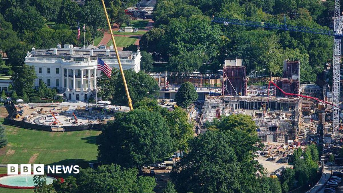 Supreme Court temporarily unfreezes Trump ballroom construction d3901402557