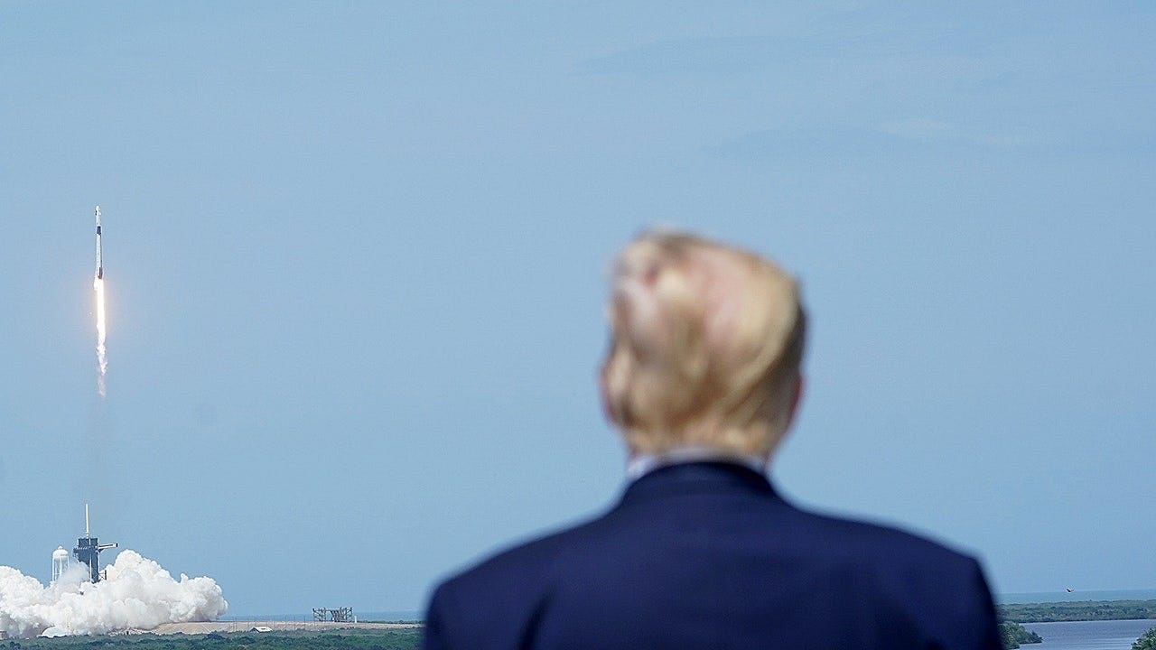 Trump to transform spaceflight from spectacle to status quo targeting 3 launches per day donald trump rocket launch 001