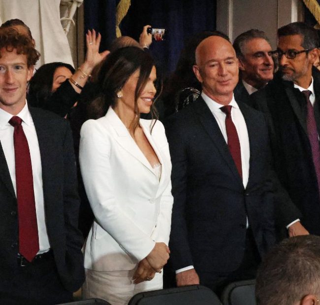Trump’s $100k Visa Application Fee Plan Is Back and This Time Dems Will Have a Harder Time Stopping It